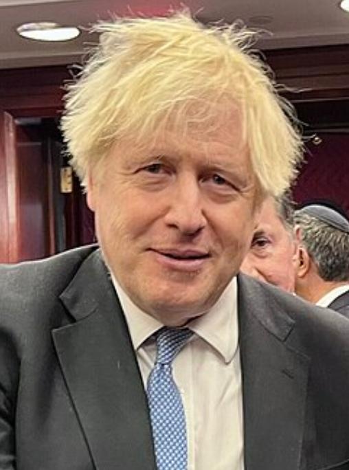 英国前首相约翰逊叫嚣，一旦台海战争爆发，若美军介入，英国、澳大利亚也会一起上，台