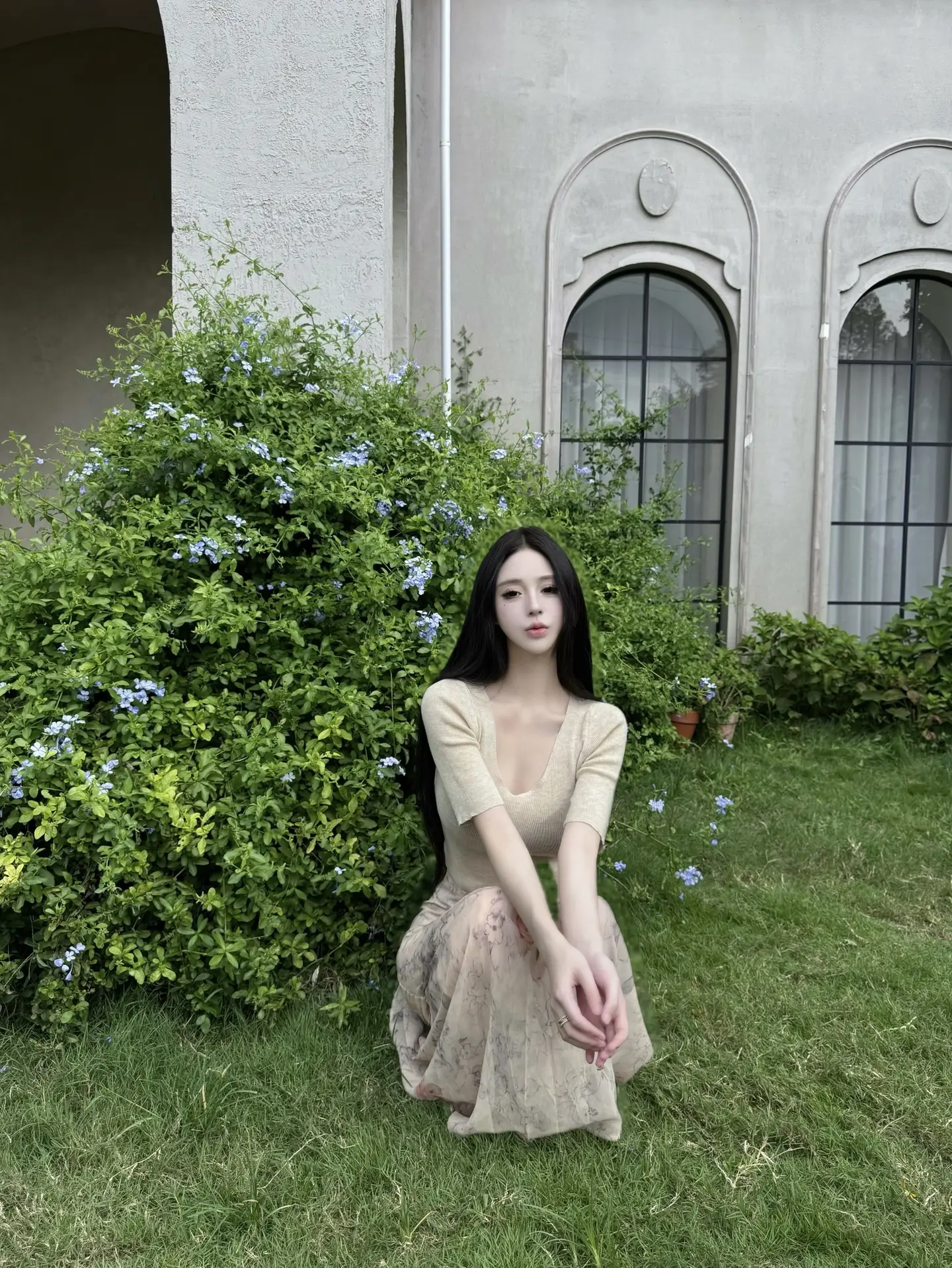 全世界都欺负你 那我就蹲下来抱抱。