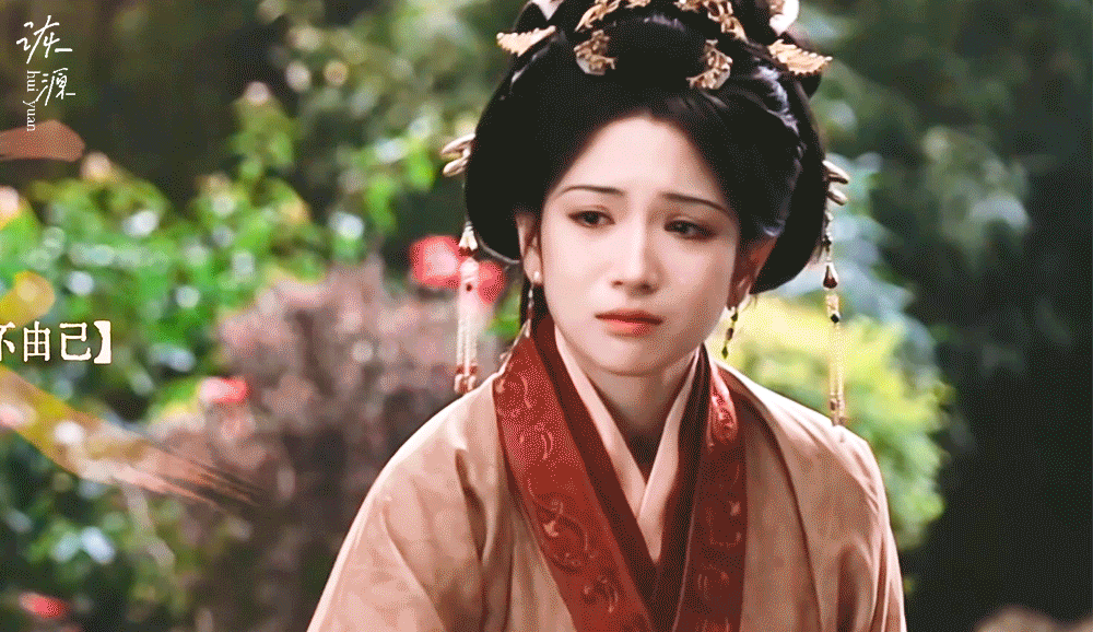 代露娃 《秦谜》芈湘 / 动图▷这么看我更喜欢后期的造型哦～～～酷酷猛修ing～