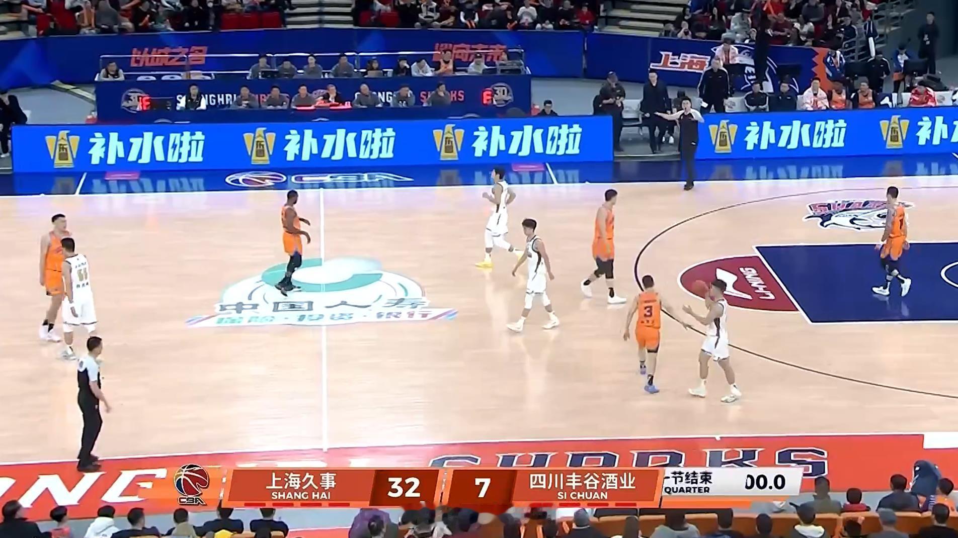 上海男篮vs四川男篮 这...不会又要创纪录吧。。。四川一度2-29落后，首节7