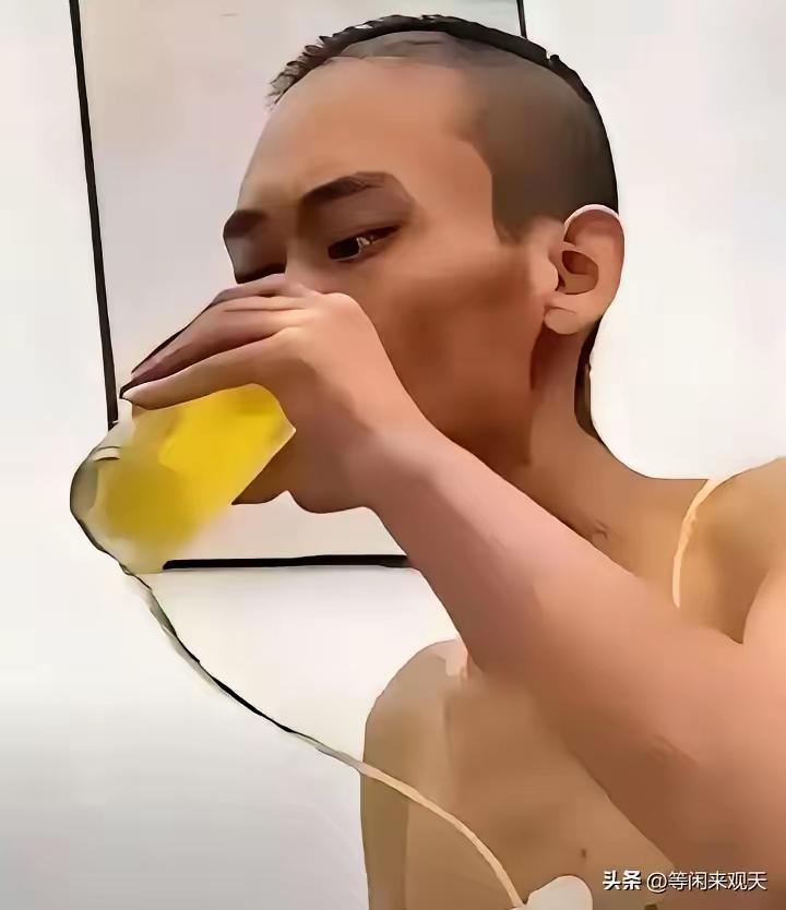 成年人最扎心的通透！

    癌症晚期放弃治疗，

   不是惜命是顾家，真的