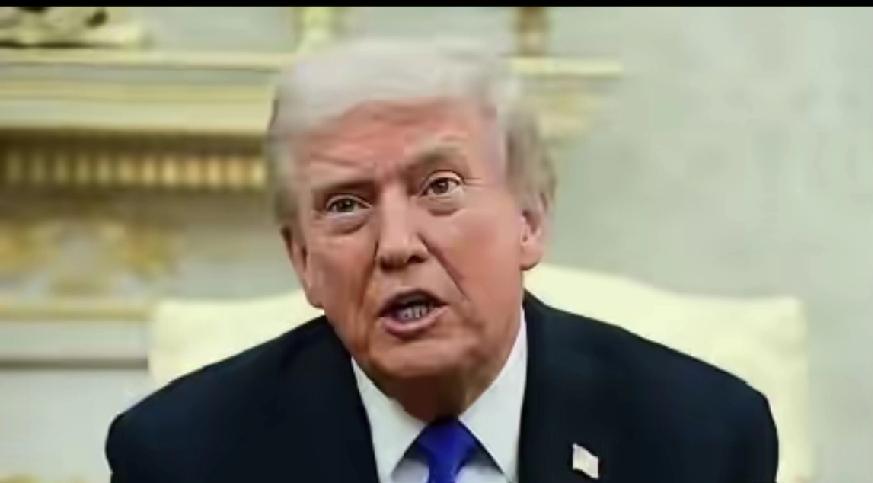 特朗普这张嘴！
那可真是够敢说的！
就在昨天他当着媒体的面
毫不留情地直言道：“