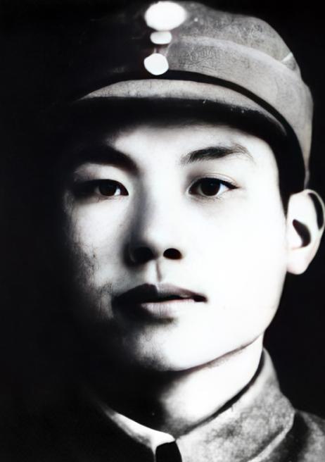 1961年，周总理在钓鱼台偶遇一个落单的少女，就问她：“你爸爸是谁？”少女说：“