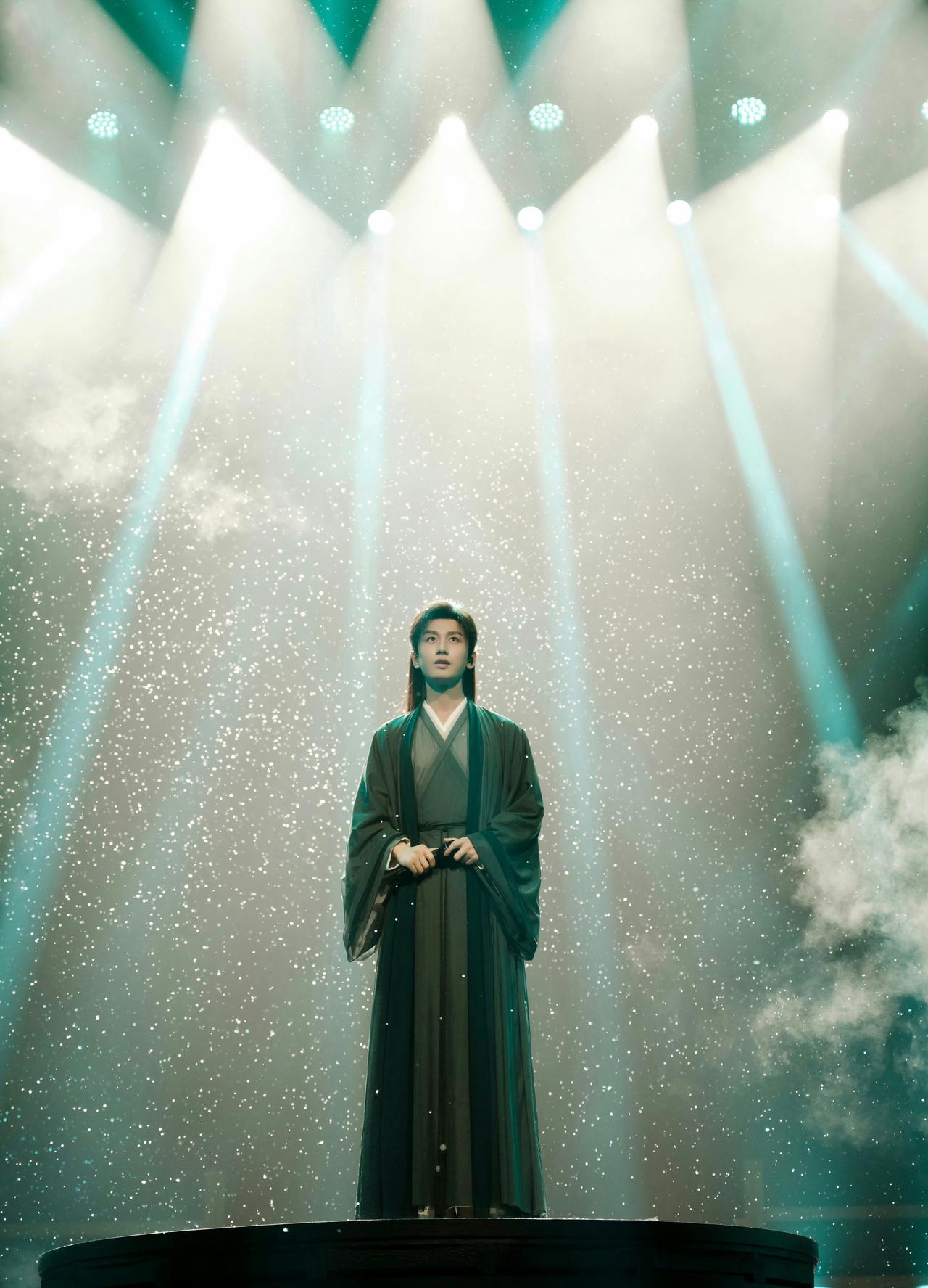 电视剧莲花楼[超话] 

李相夷惊鸿，李莲花归尘[好运连连][好运连连][好运连