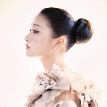 关晓彤头像换成了白玉兰造型关晓彤头像是白玉兰造型关晓彤头像是白玉兰造型 ​​​