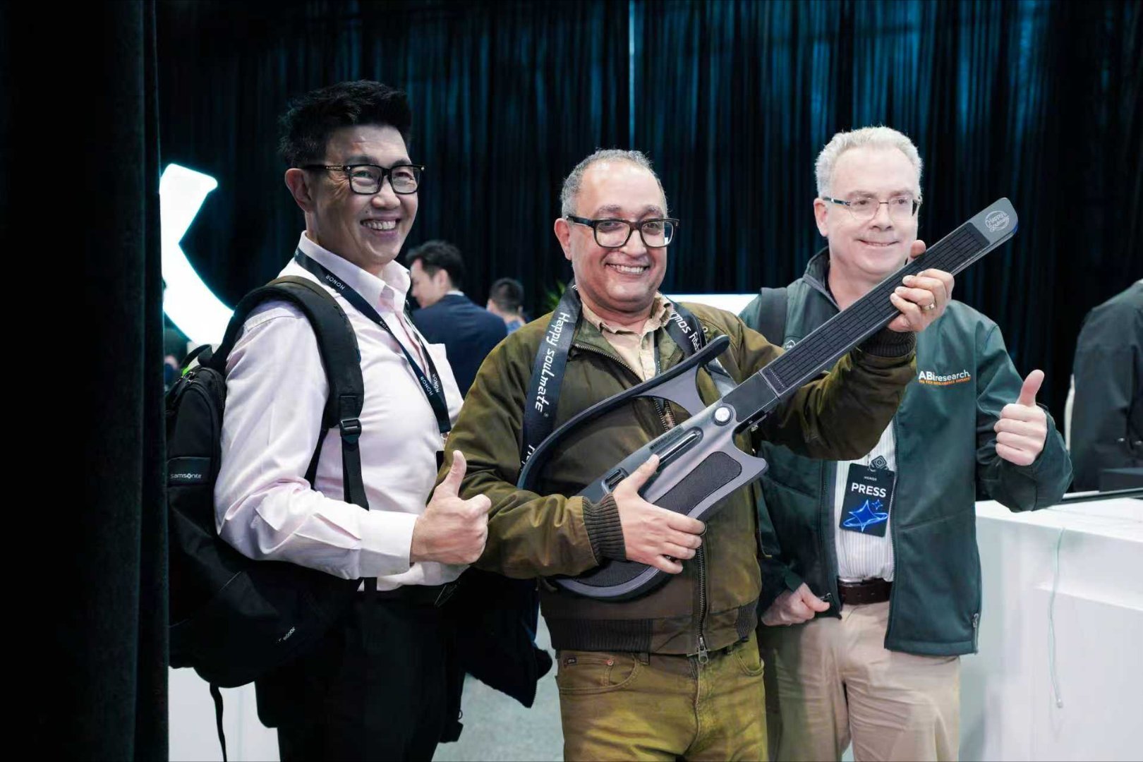 荣耀把科技春晚搬到了MWC 在2026MWC舞台上，荣耀为全球观众呈现了一场精彩