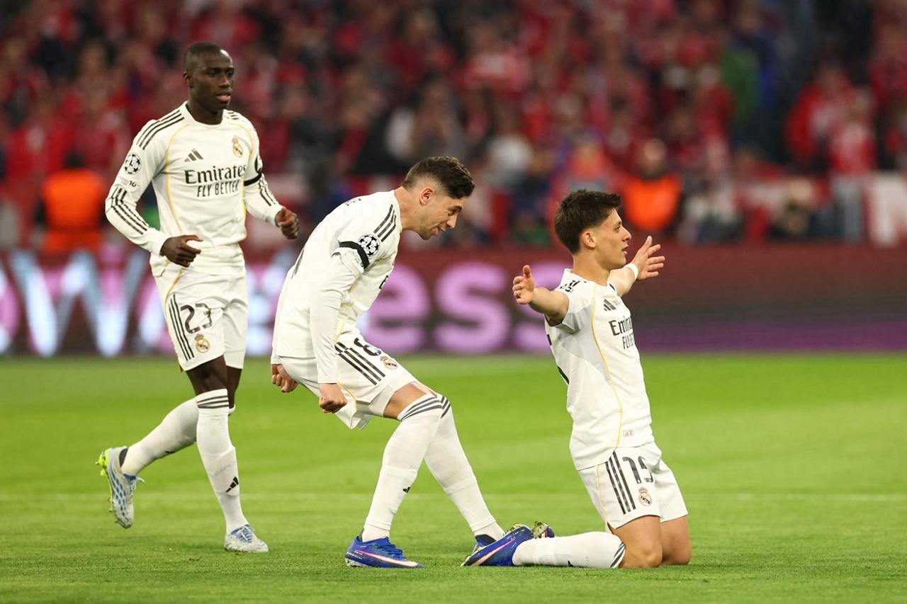 高手过招，胜负只在霎那间。
首回合主场1:2失利之后，皇马主帅阿韦洛亚言之凿凿，