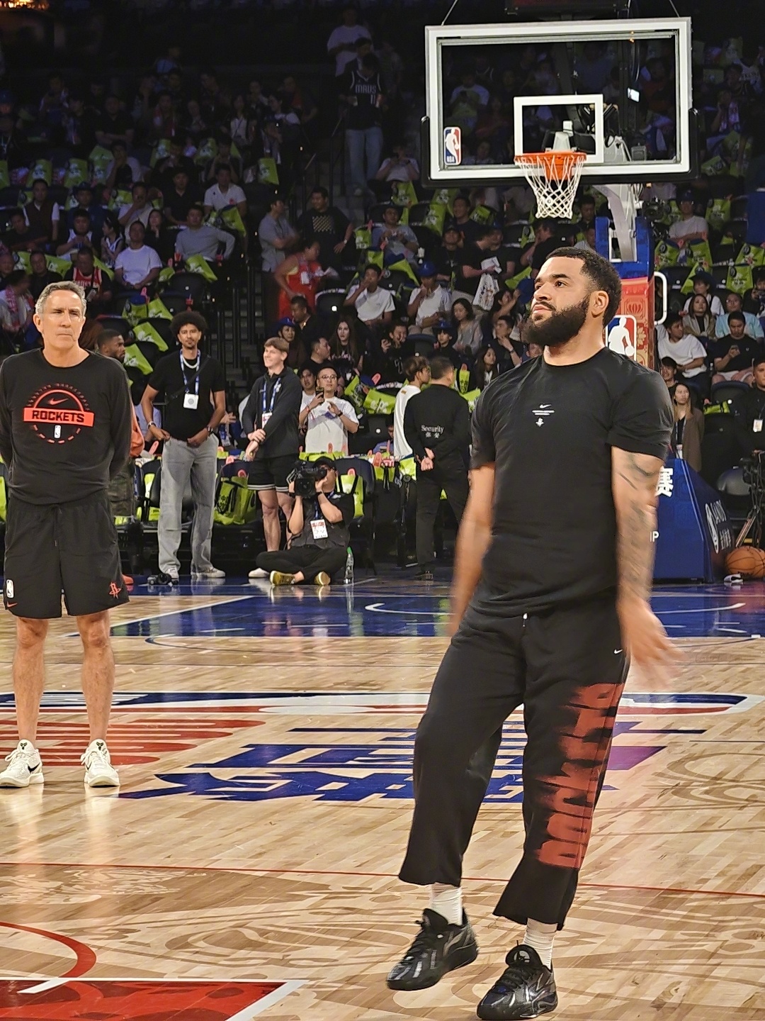 火箭夺宝火箭中国行nba中国赛2026休斯顿火箭[超话]5️⃣老范🏀赛前训练 