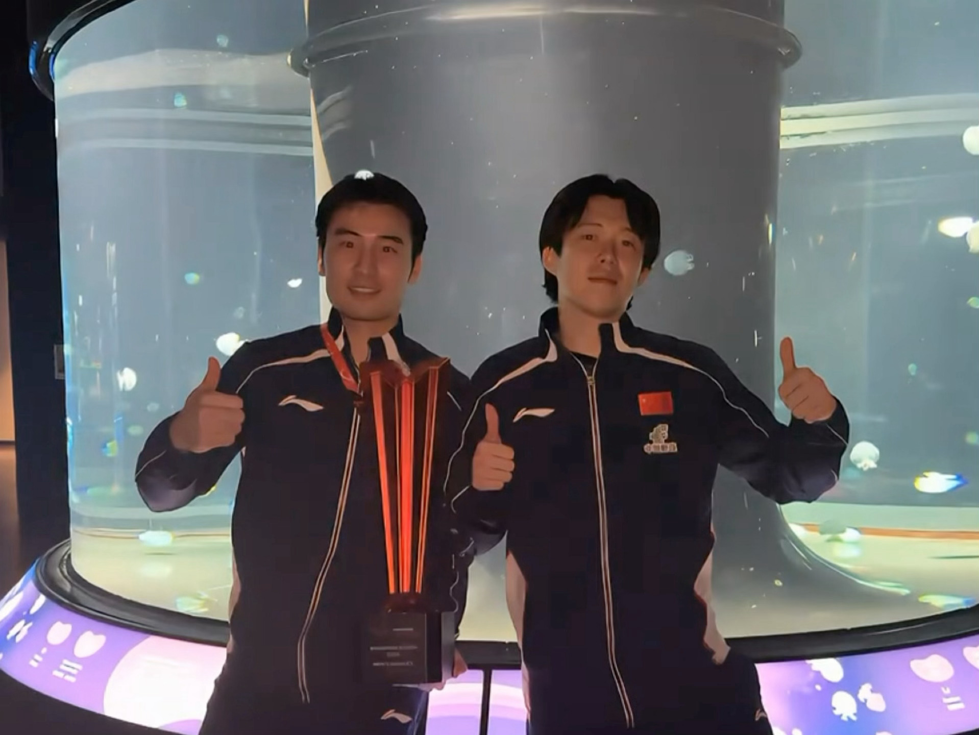 看我又拿大🏆☝️☝️☝️ 