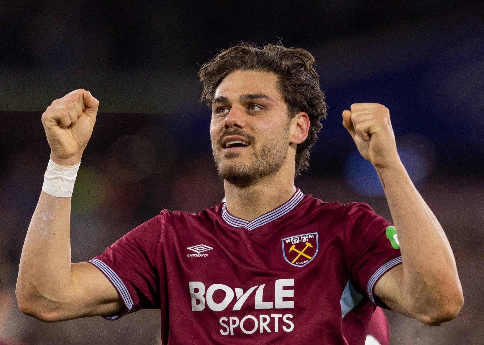 【传闻】希腊🇬🇷中卫马夫罗帕诺斯计划在今夏离开西汉姆联，因为他寻求新的挑战。