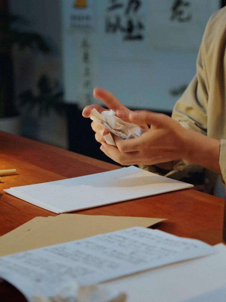 #三百六十行行行出刘旸# 刘旸的人生就像一部传奇，不断挑战自我，在不同行业都取得