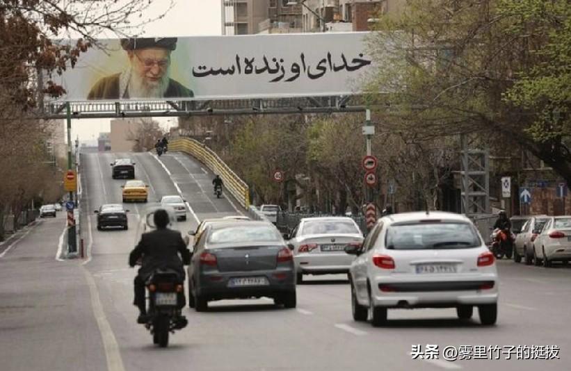 克里姆林宫表示与伊朗领导人就对德黑兰的 “公然侵略” 保持持续接触

路透莫斯科