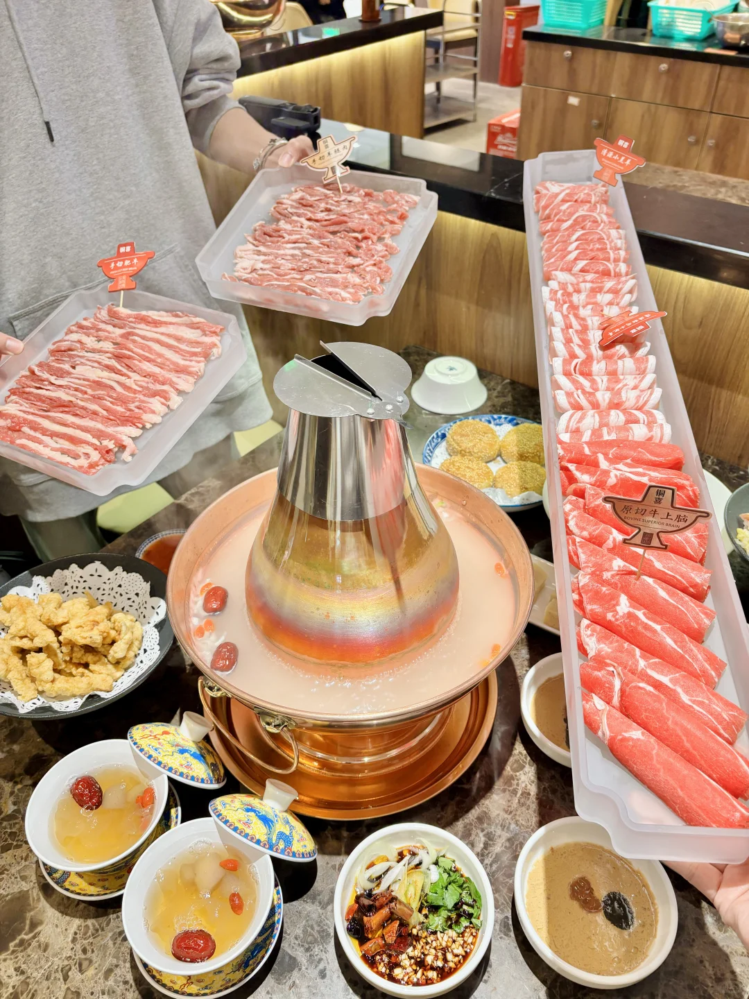 在海口！也能吃到地道的老北京铜锅涮肉了