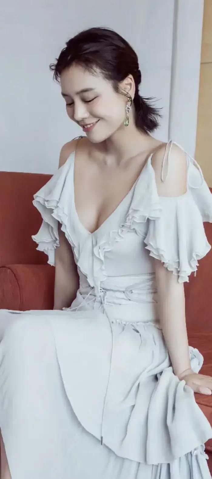 真正的“收拾”，是让他永远忘不掉你
 
你以为，要跟他歇斯底里吵架、删光所有联系