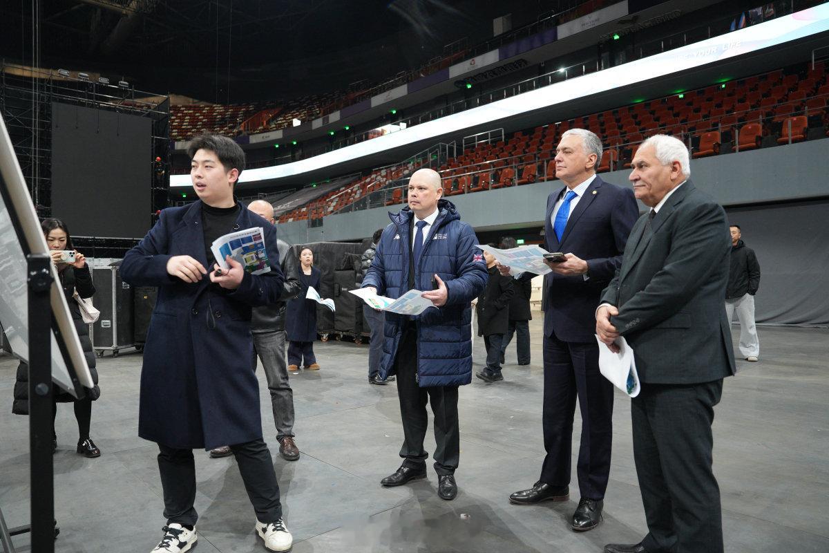 宁波世锦赛将为整个奥运周期树立高标准 1月28日，国际举联主席扎路一行考察宁波奥