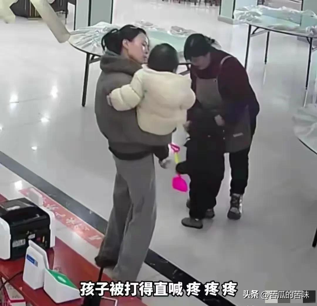 知道怕了吧！安徽那个打小孩的女子终于露面了，不过让人无语的是，她居然还敢提要求，