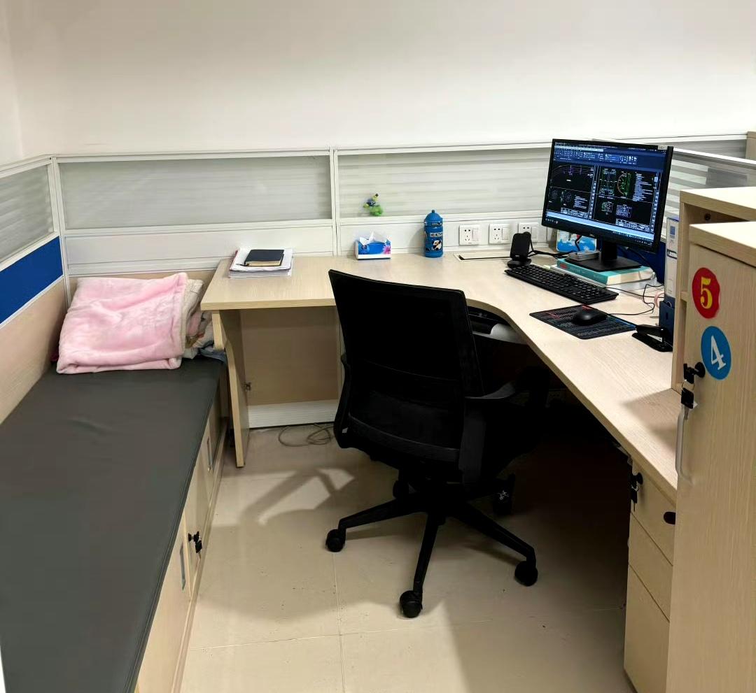 网友：这样的工位，是不是会有些许幸福感？