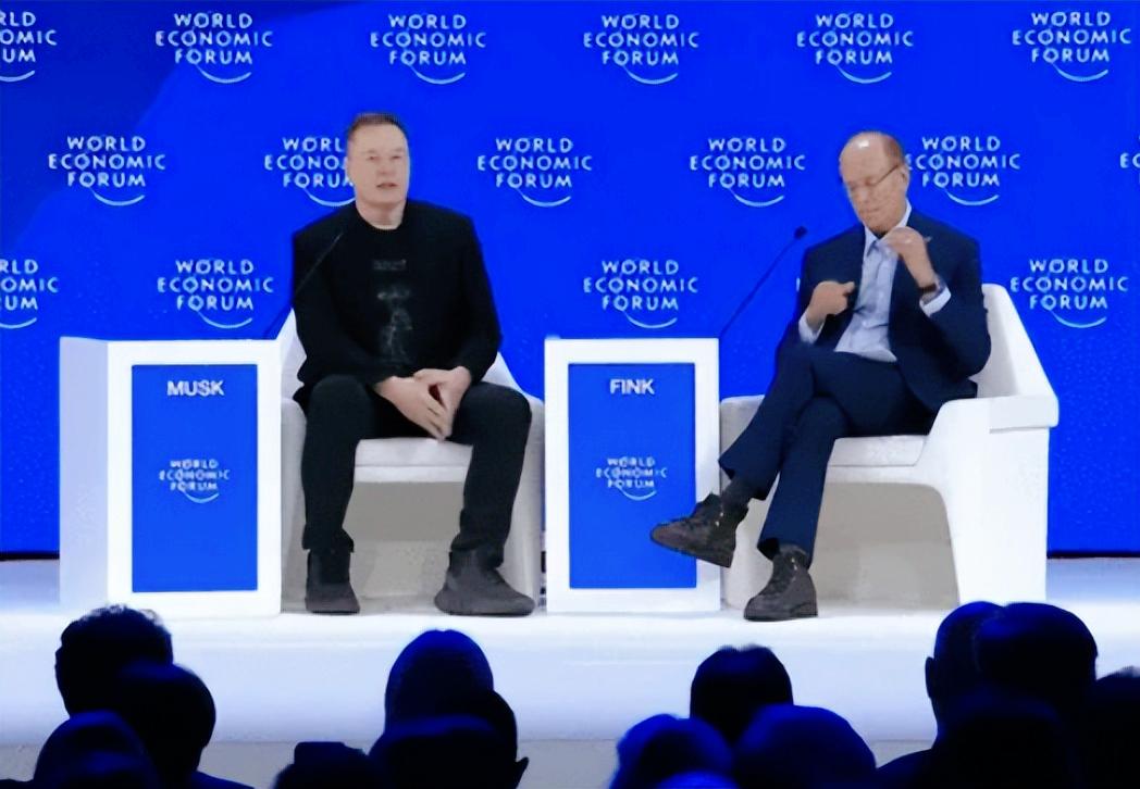 马斯克再次放狠话，直言人类马上就要让出地球“最聪明物种”的位置，AI、机器人、太