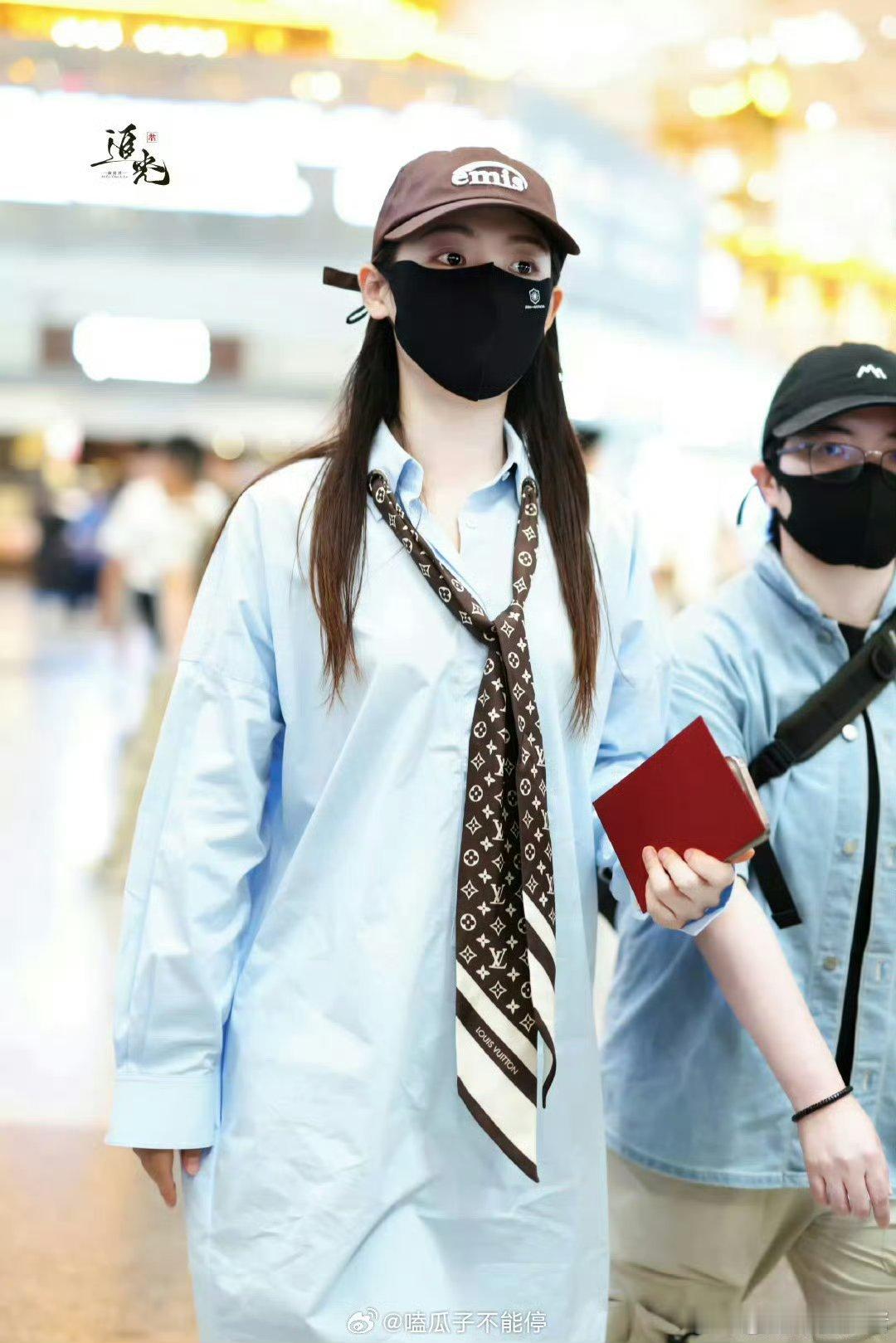 陈丽君衬衫👔北京机场出发路透！清爽美女子[开学季] ​​​