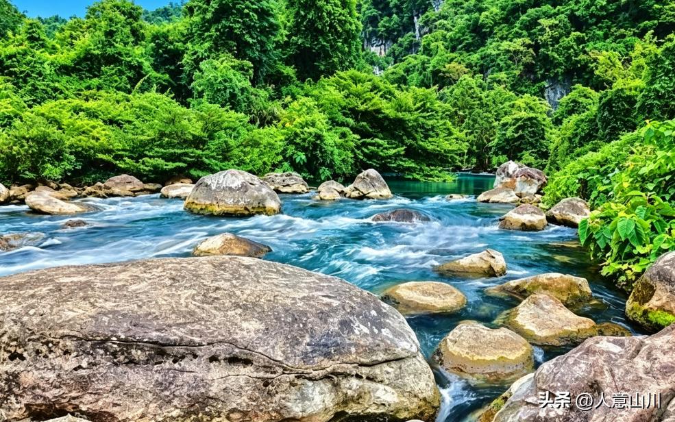 成都耍水最安逸的地方，你知道吗？出城只有一小时
今年夏天特别热，对久居都市的成都
