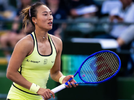 【#郑钦文今年红土首战#】WTA1000马德里站，郑钦文将在今年红土首战对阵肯宁