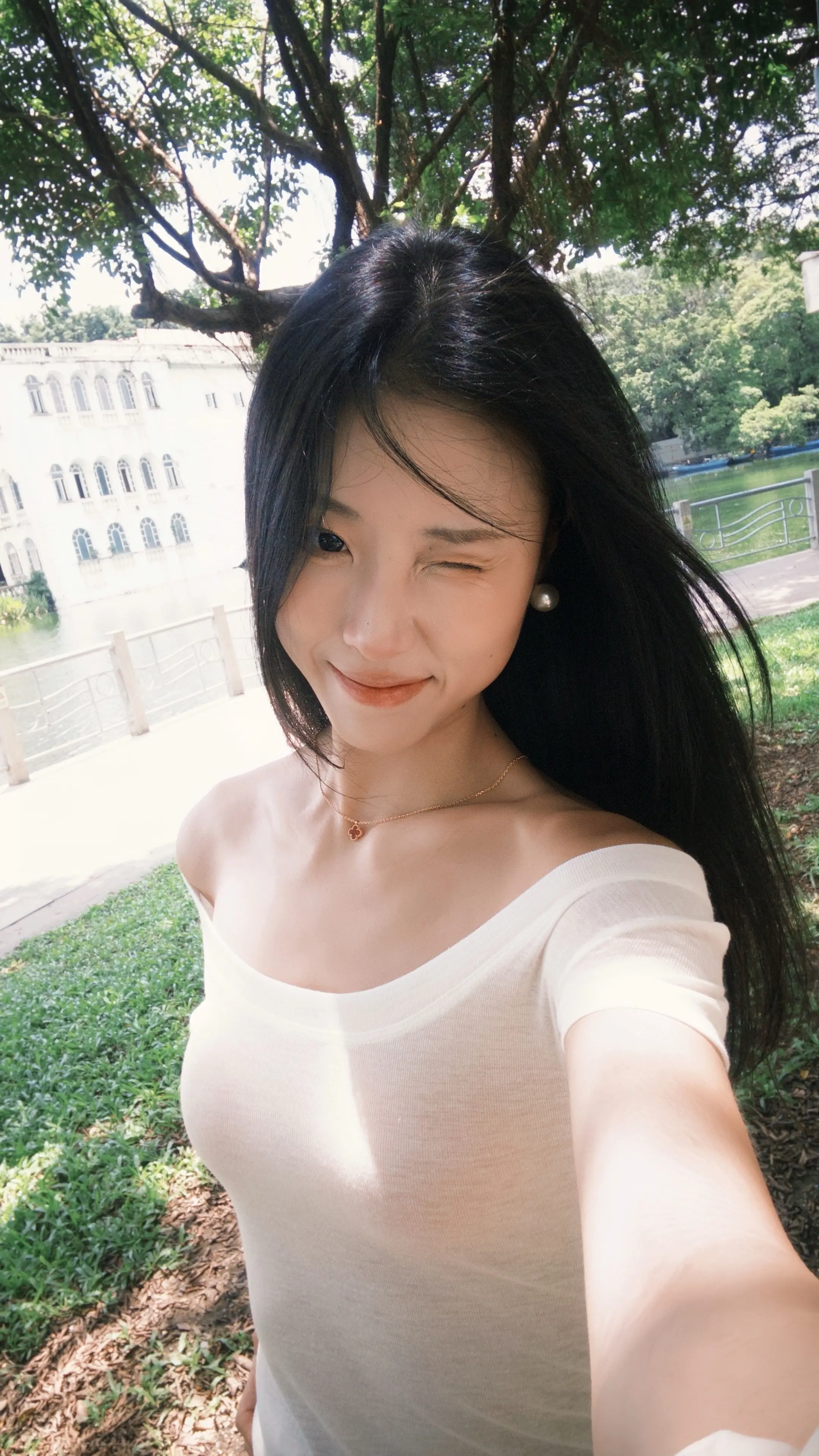我发誓我要完整我的生命 我不要纤细手臂，不要乖乖女性格，不要当淑女，我...