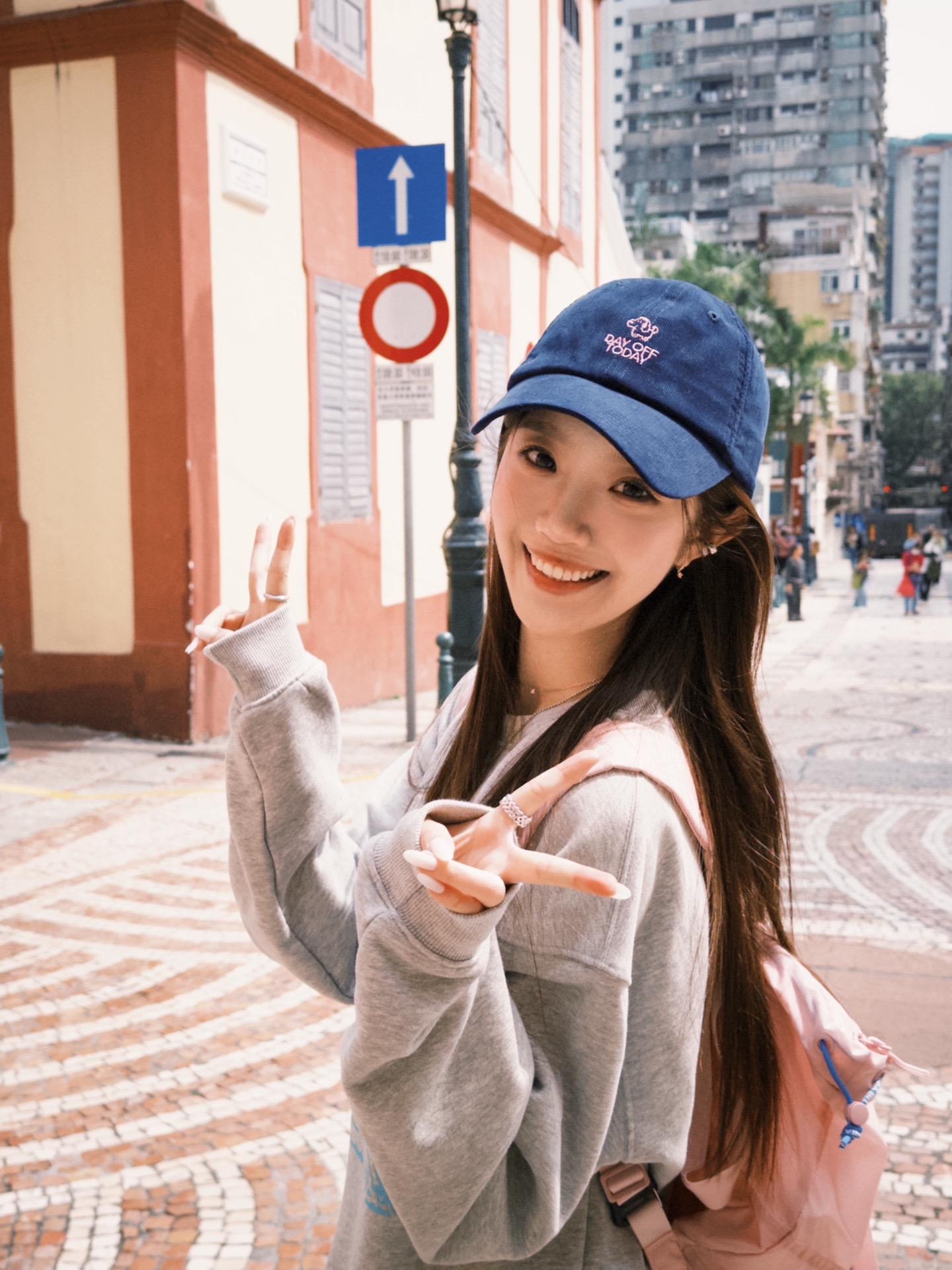 “普通嘅小朋友喺度快乐嘅生活”🇲🇴。
