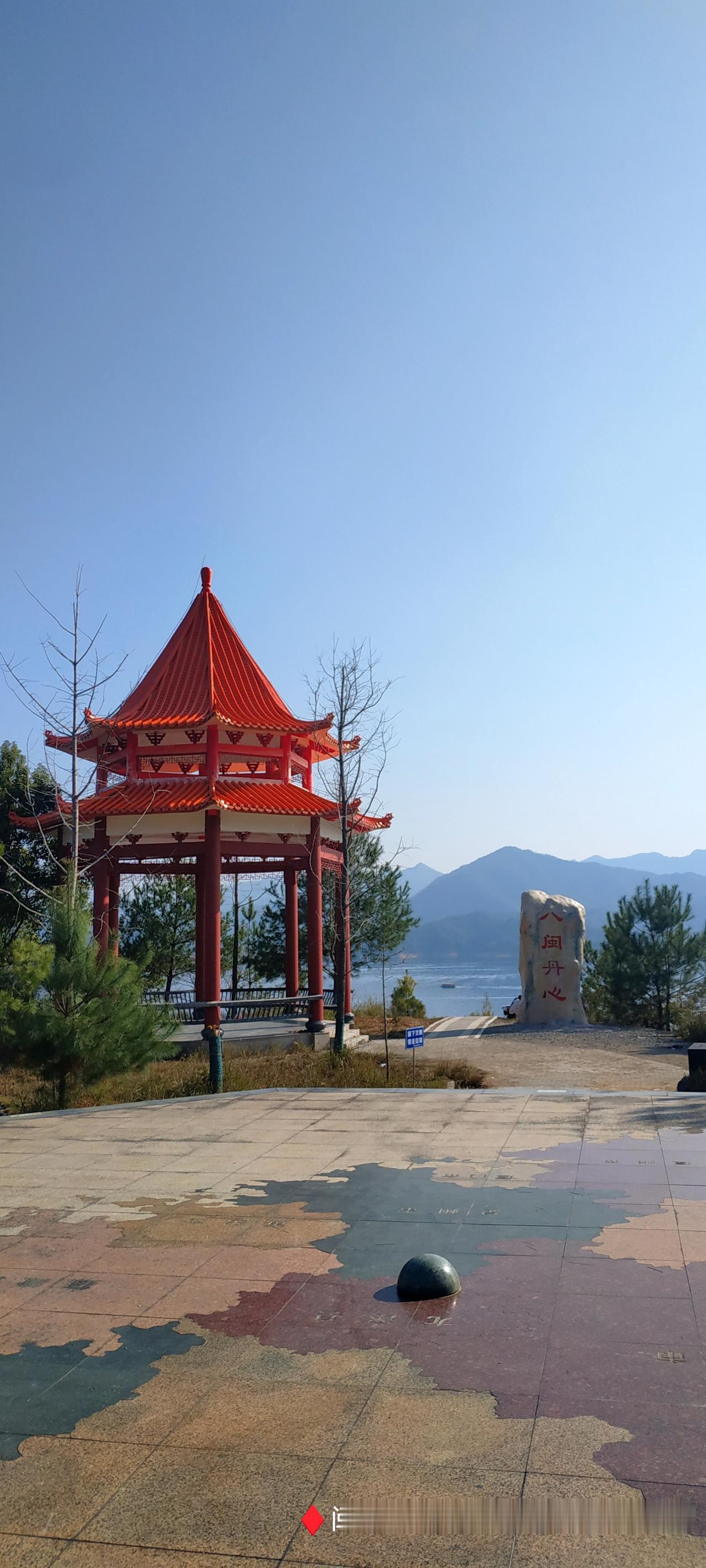 这是尤溪的闽湖
这里是我们福建的地理中心
风光真的很不错[赞]