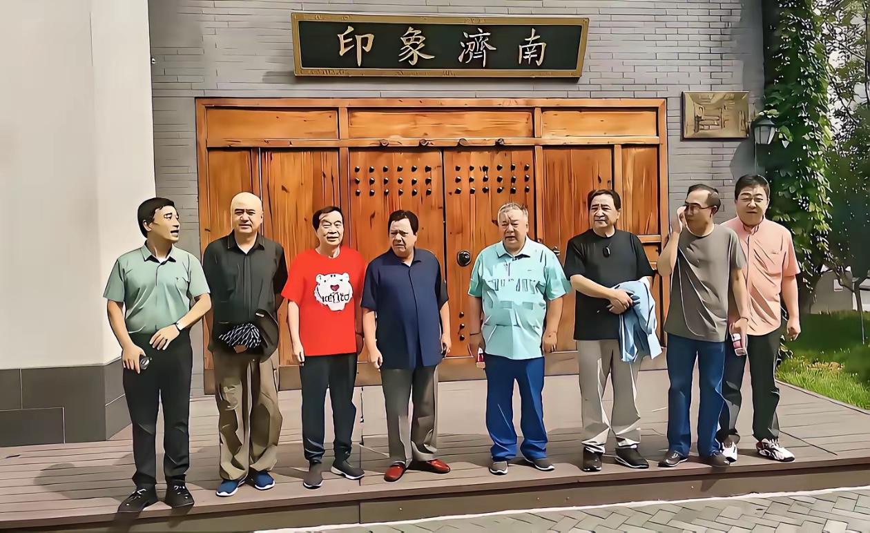 这些是曾经最火的一帮相声演员！如今都是老头子了！你们还能认出几个？