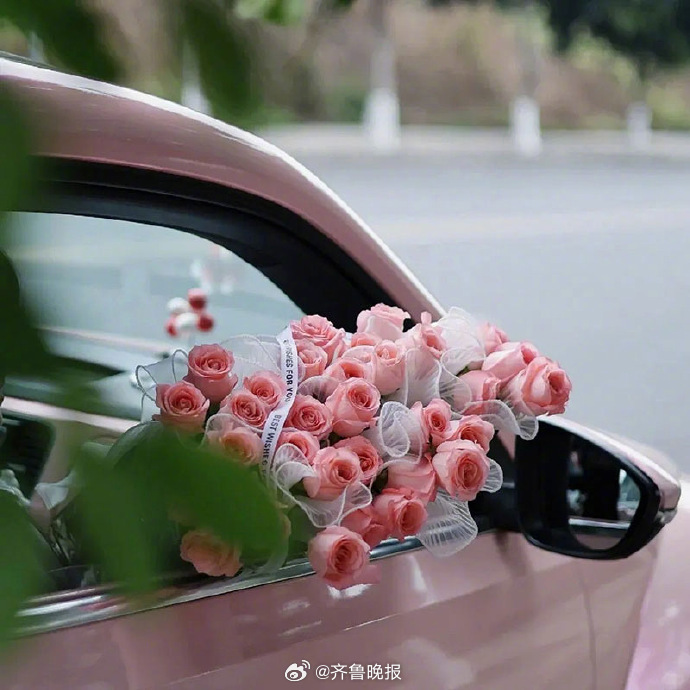 #早安# 走累了就回头看看，沿途都是风景[心] ​​​