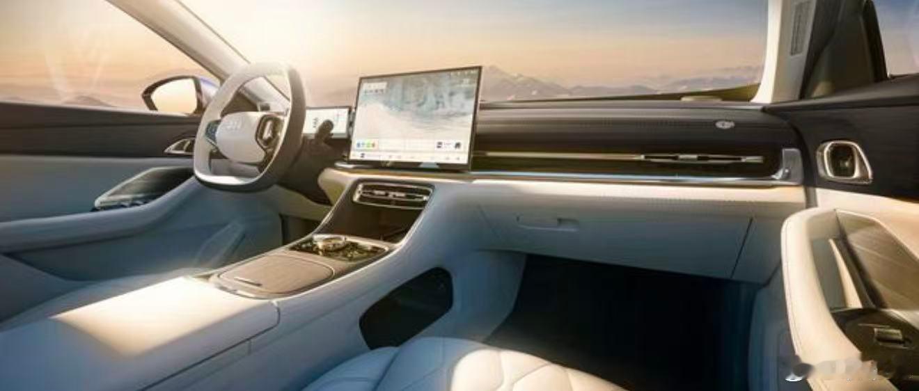 吉利银河A7纯电版（A7 EV）官图正式发布，即将本月上市，补齐银河A7系列纯电