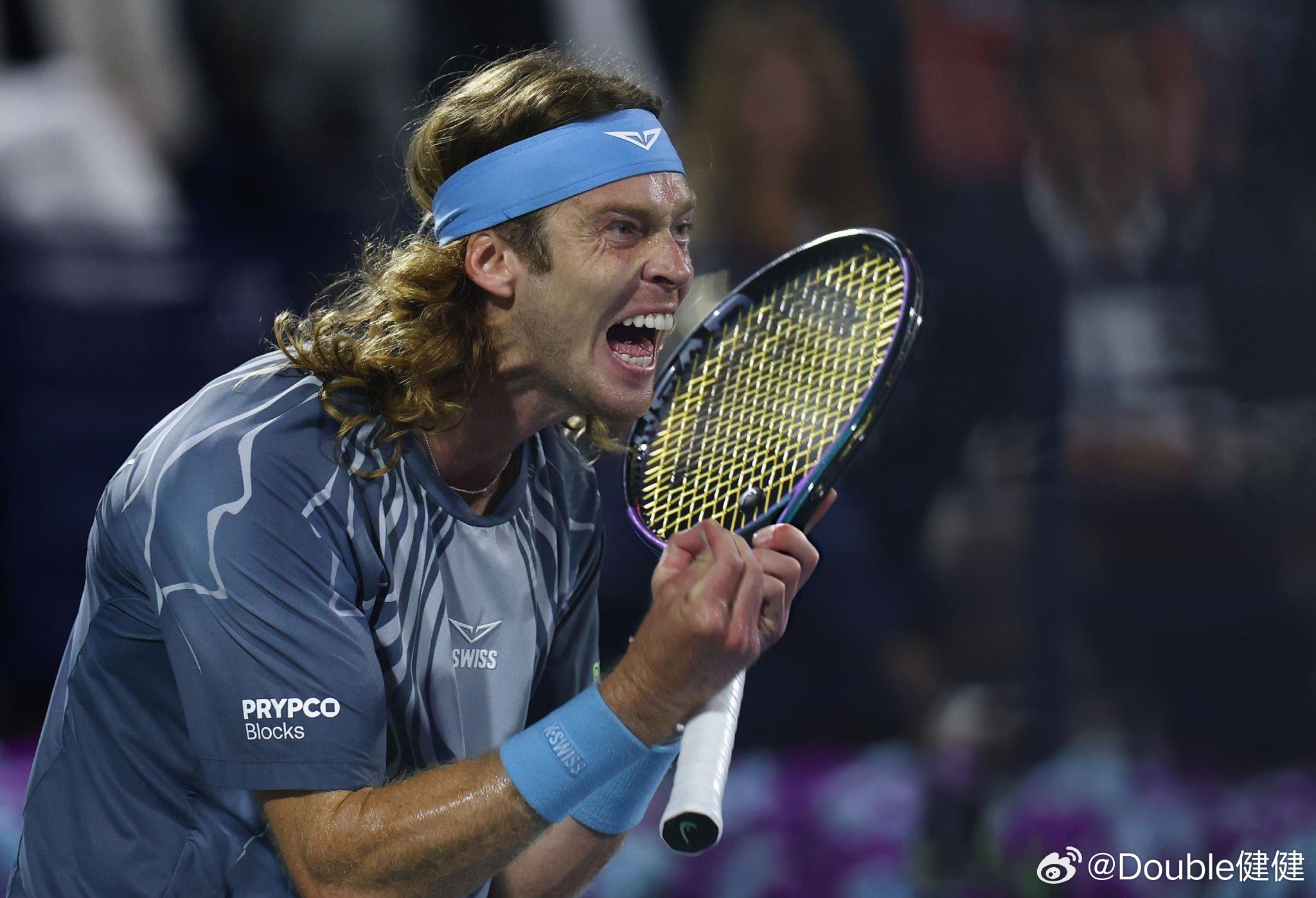 卢布列夫对自己好狠体育拜大年