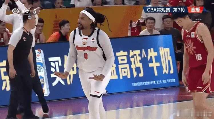 北京时间12月28日19:35，CBA第7轮继续开战，赛季不败的广东男篮客场迎战