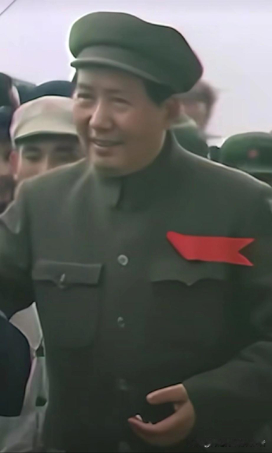 毛主席说过：
“如果我们（无产阶级）被推翻，资产阶级上了台，他们也可以不改名字，