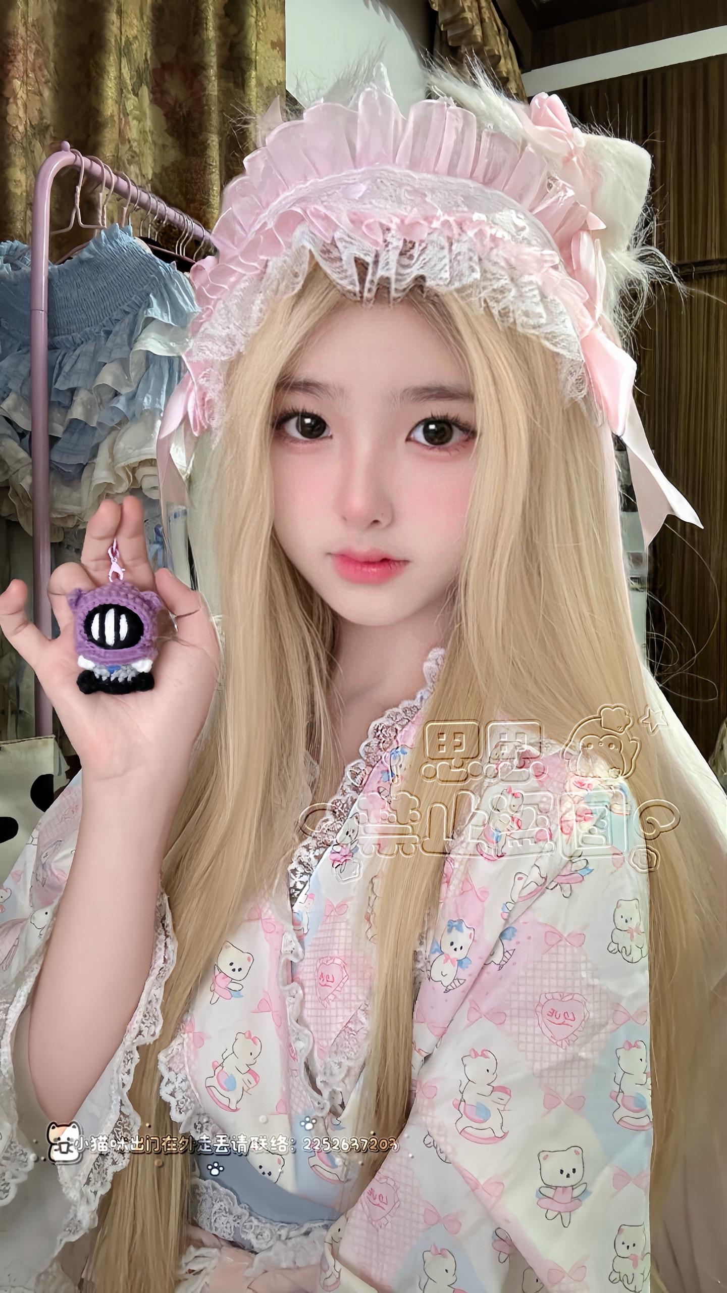 幽影常伴左右。