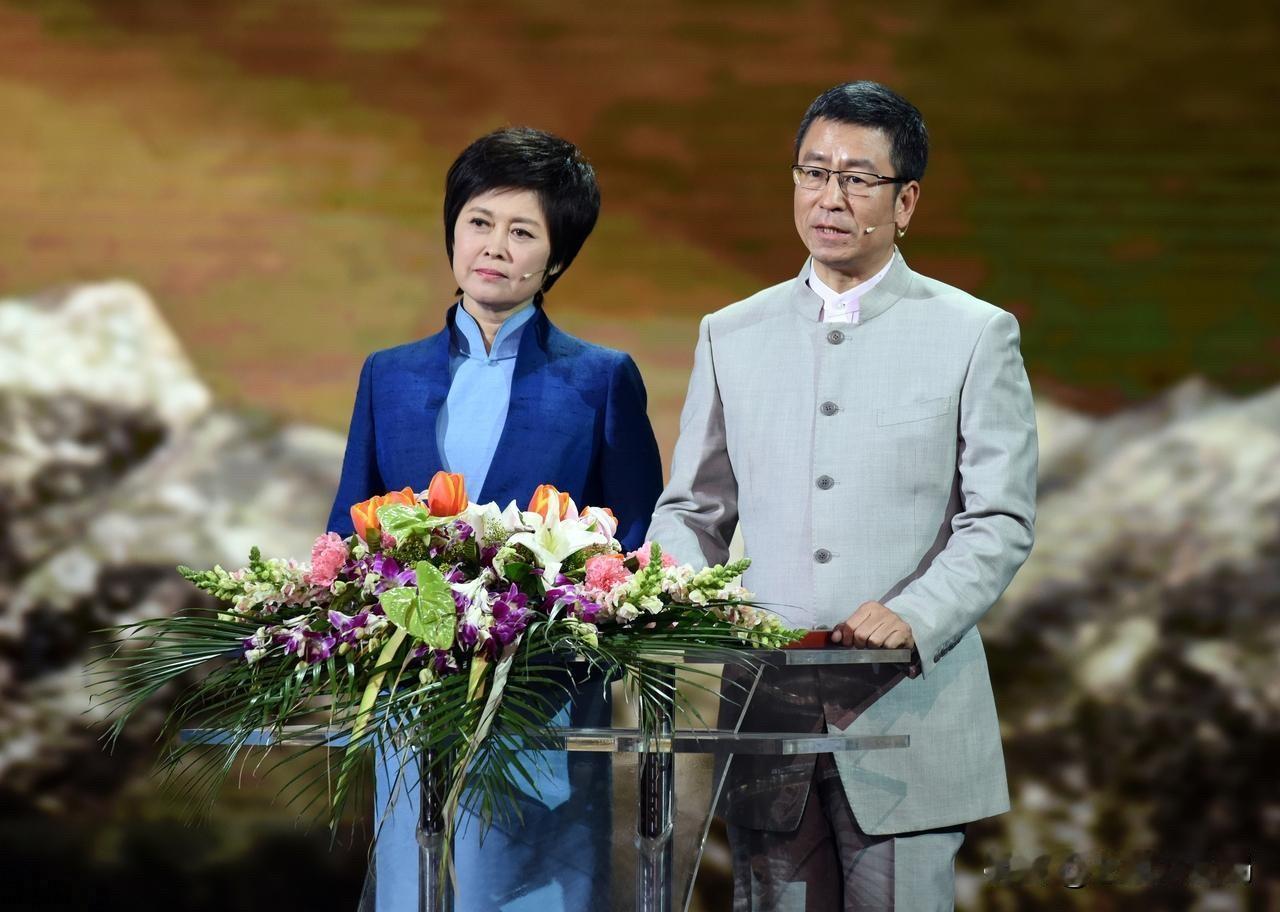 白岩松，深情追忆！

9月13日，白岩松受访追忆老搭档敬一丹，言语真挚，满是不舍