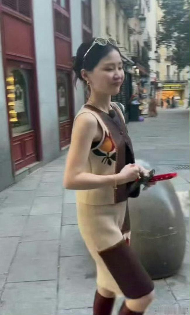 金靖：不要怀疑任何一张能进娱乐圈的脸 ​​​