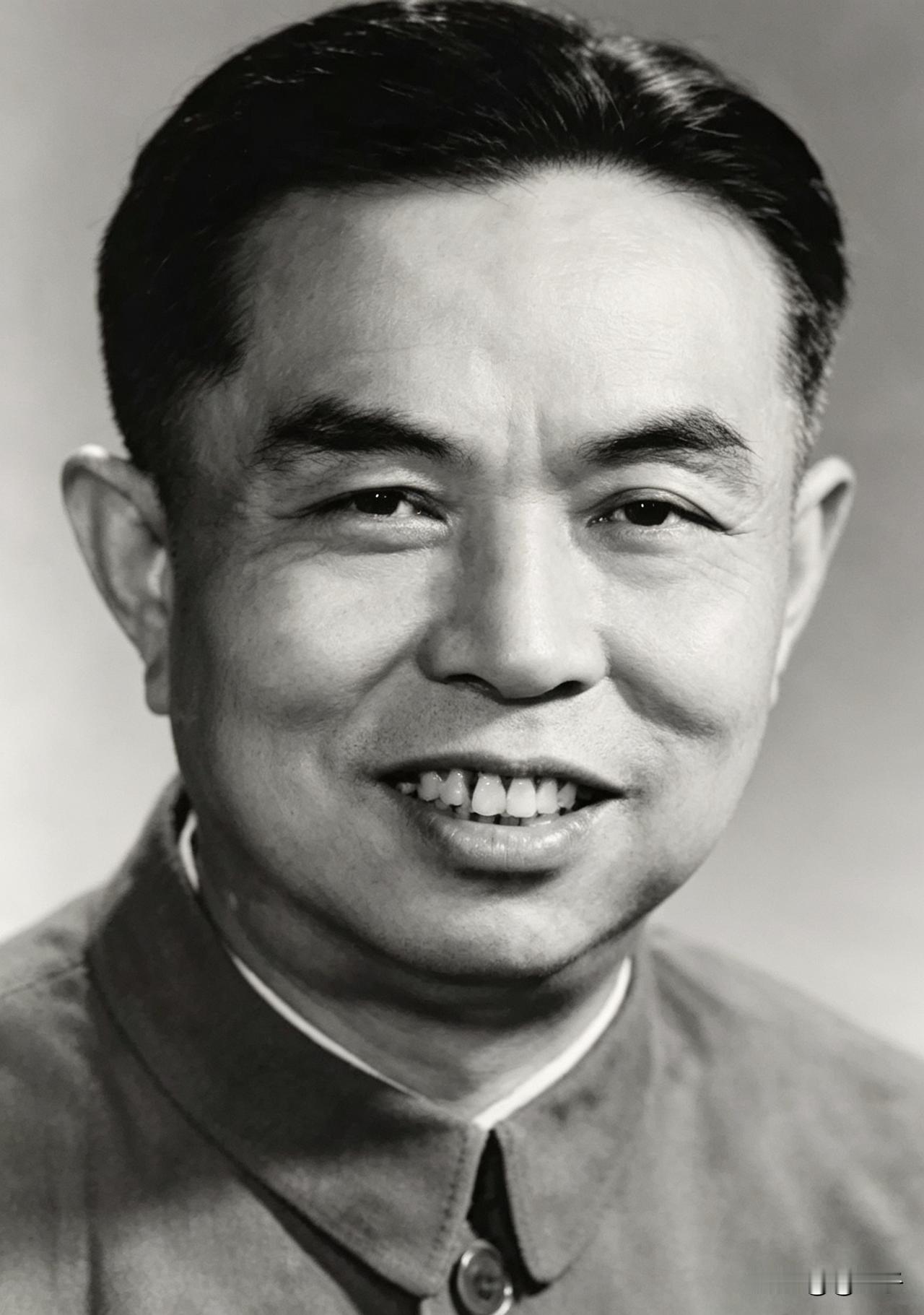 孟东波（孟晚舟外公），1954年被任命为北满钢铁厂（北满特钢，坐落齐齐哈尔富拉尔