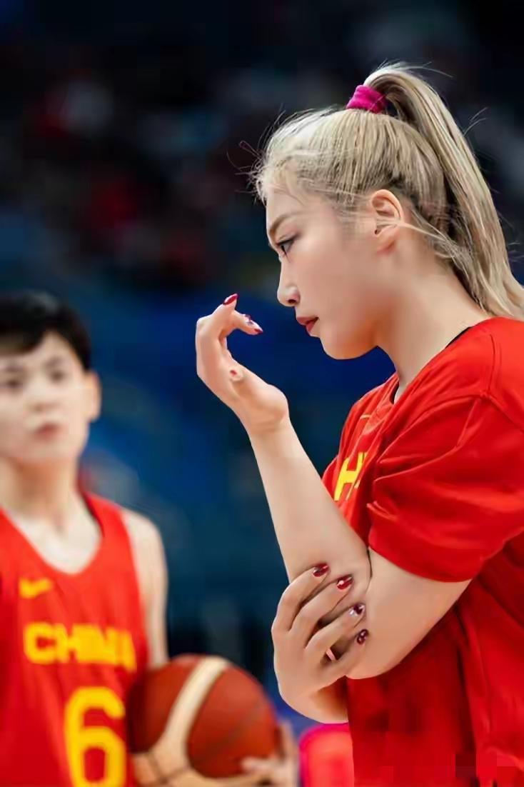 中国女篮两员悍将缺席世界杯，最终能拿到什么成绩……？

李梦，号称“女版詹姆斯”