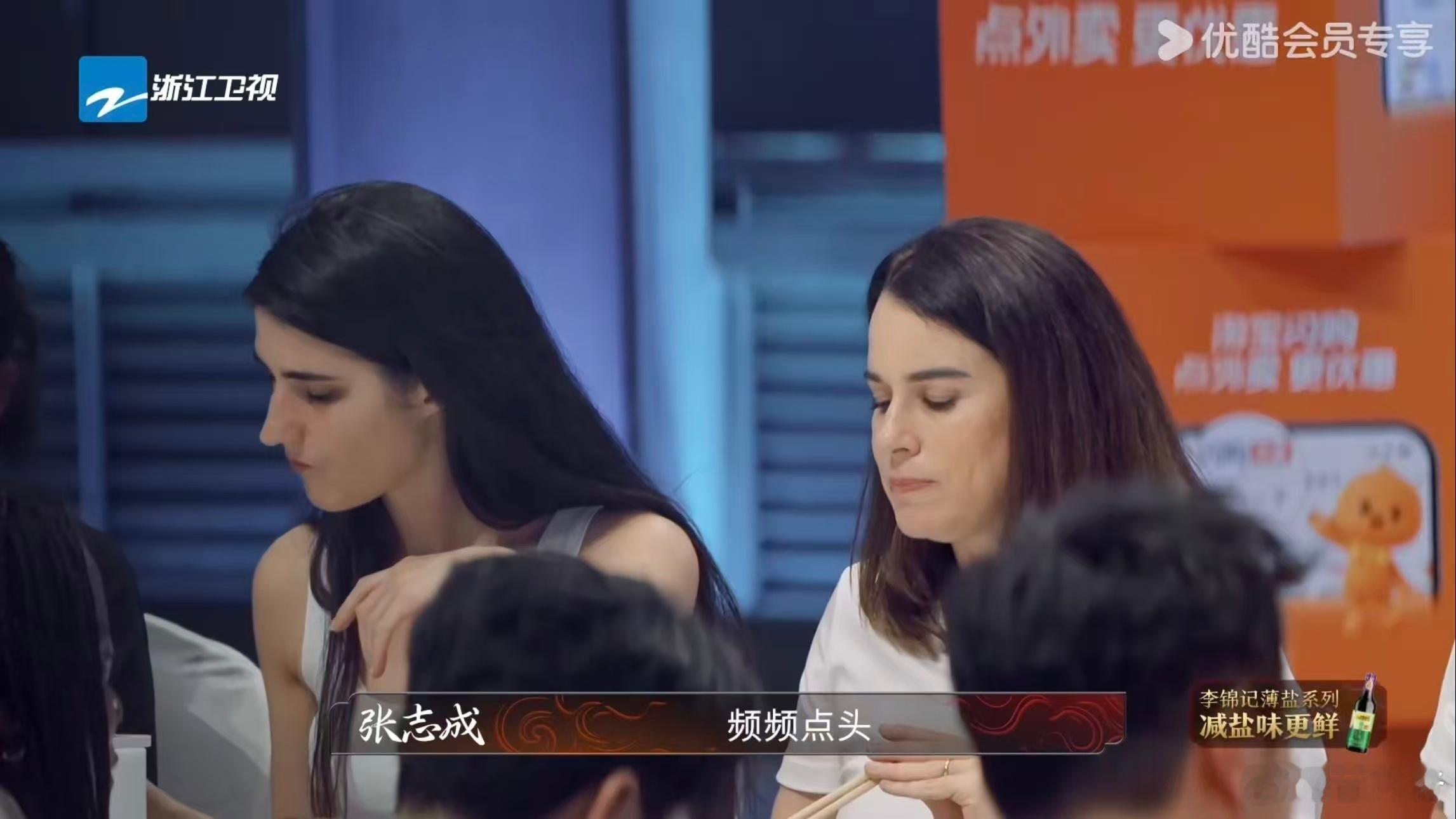 有综艺让中国菜扬眉吐气了炙热游戏百厨大战 刚刷到国庆这期综艺，咱15位大厨也太给
