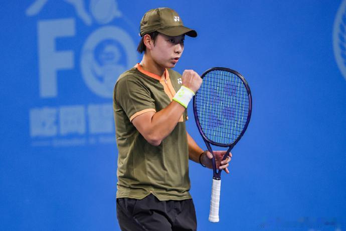 白卓璇晋级江西公开赛次轮WTA250九江女单正赛首轮🇨🇳白卓璇6-3/6-1