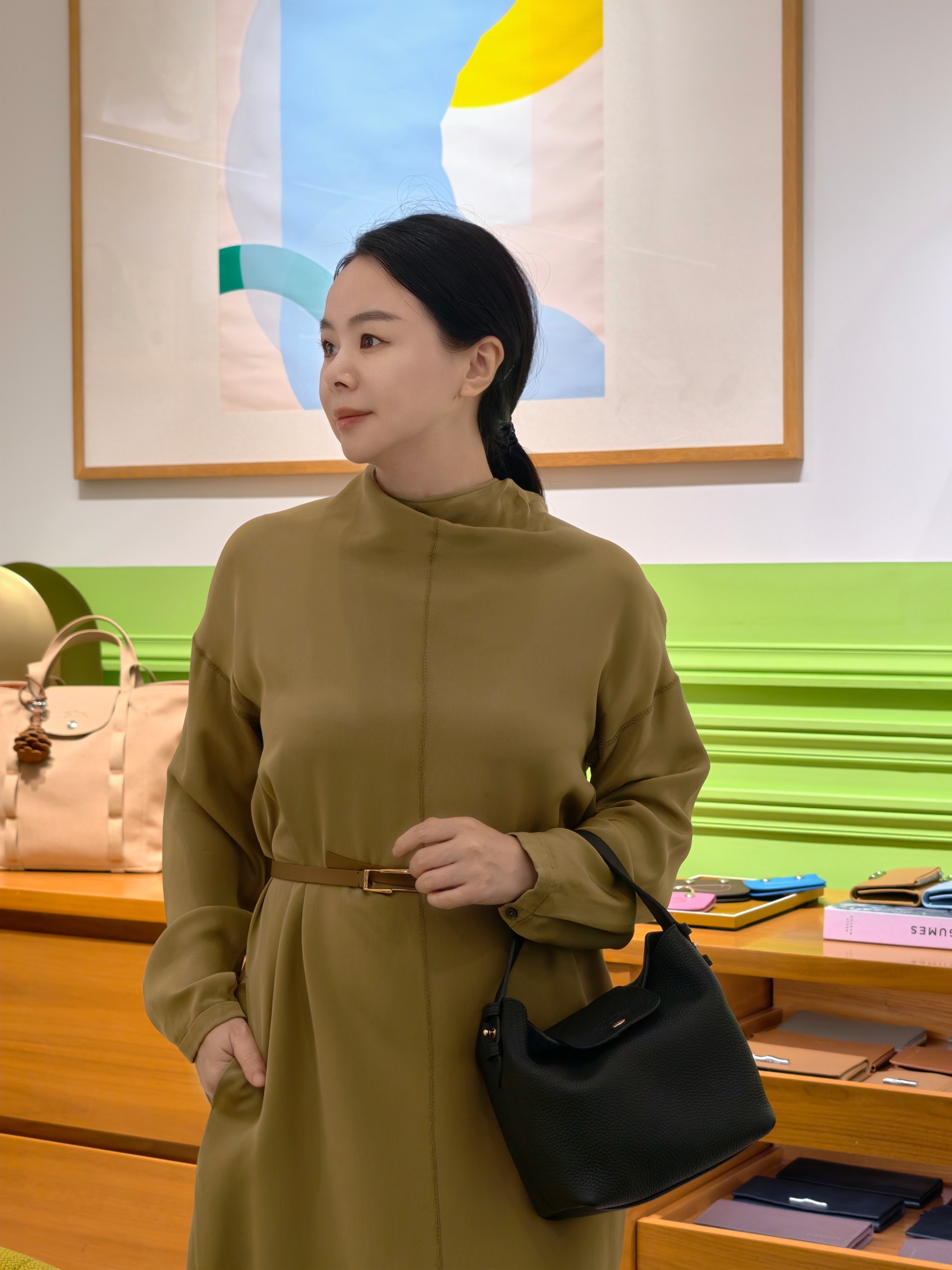 上身珑骧新包，下一个爆款预定！在珑骧北京王府中環精品店，发现一只即将上线的26秋