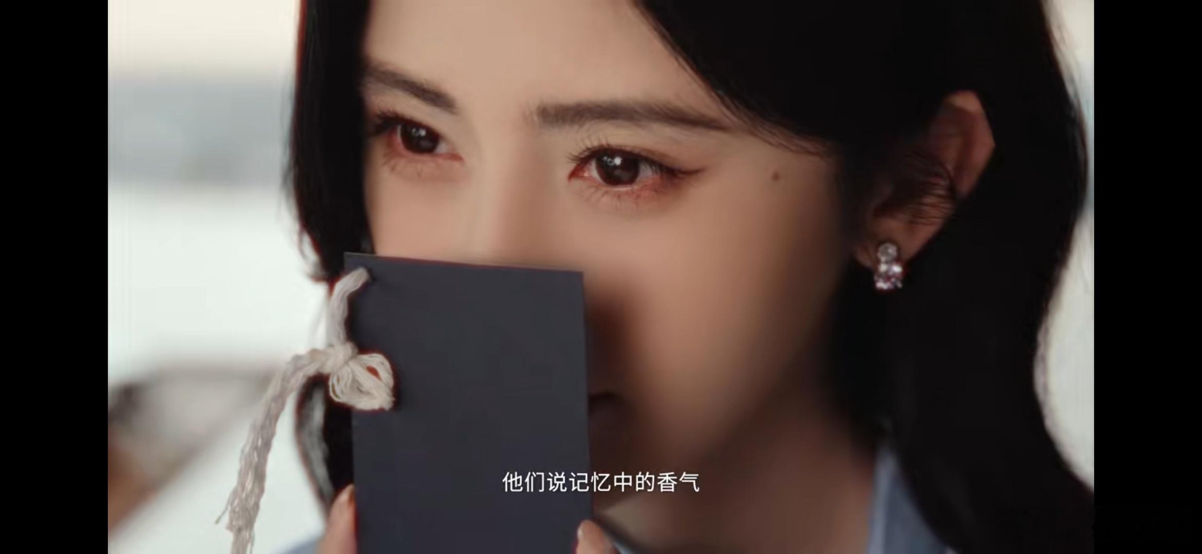 RUFI净衣更护衣鞠婧祎RUFI品牌全球代言人   30天持久穿香 轻松get小