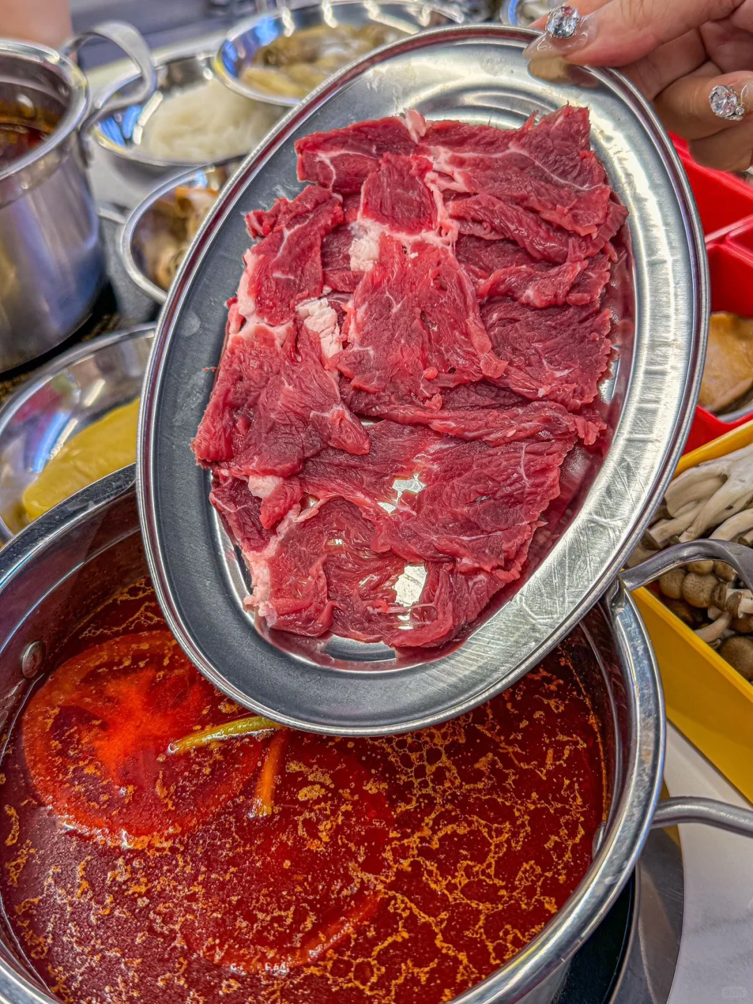 上海首店！开到商场的海鲜集市火锅！