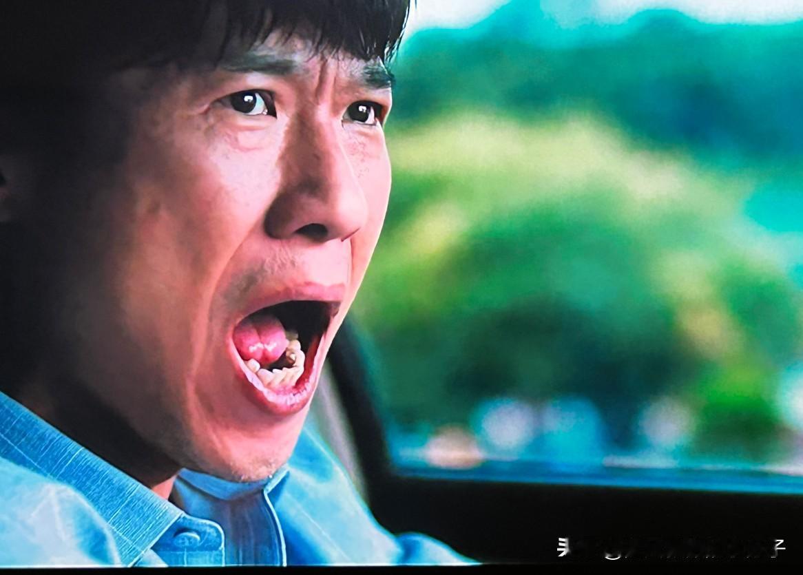 刚刚看完了《除恶》
看完大结局，才发现这是一部讲世俗物质眼光与人性善良之间一个天