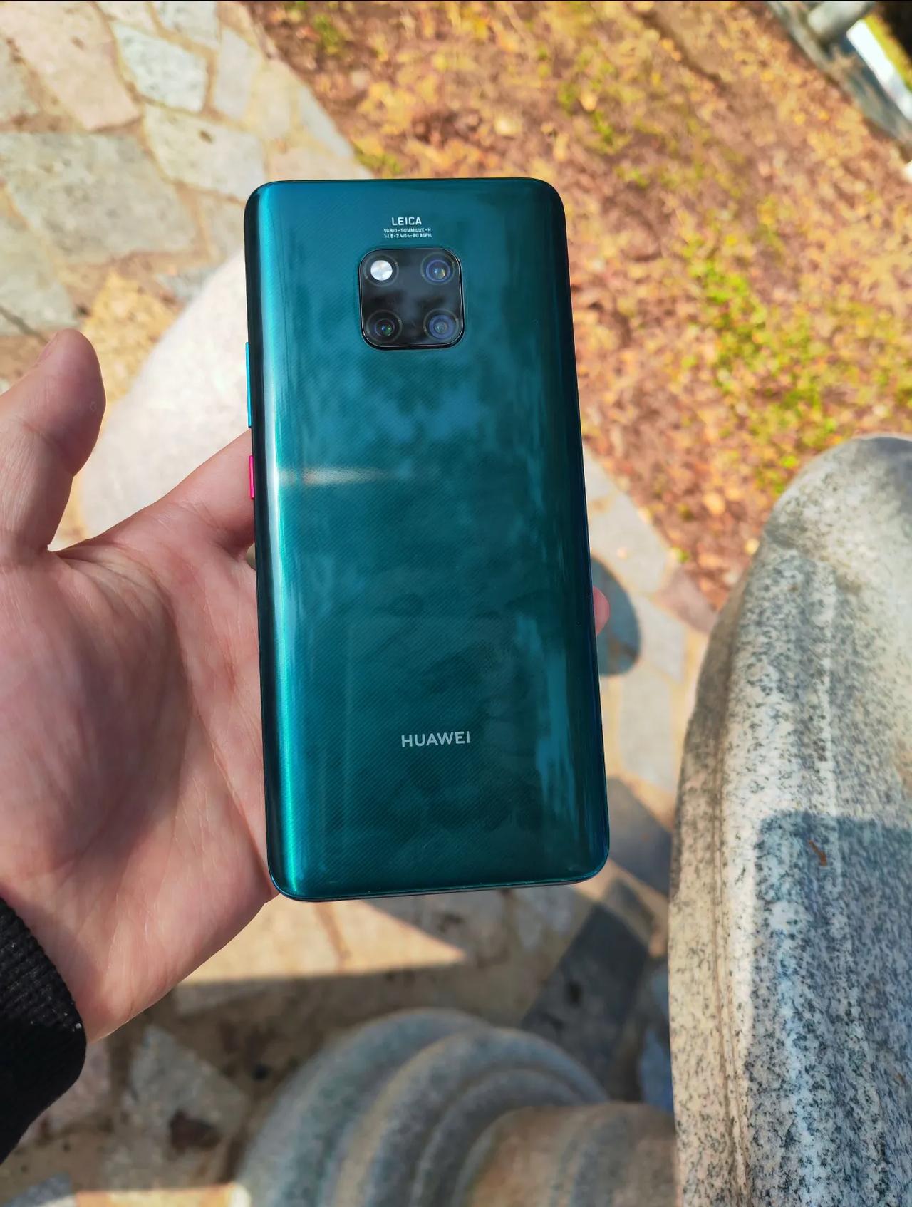 想不到2024年了，都还有人在用华为Mate20 Pro这款手机[捂脸]

周末