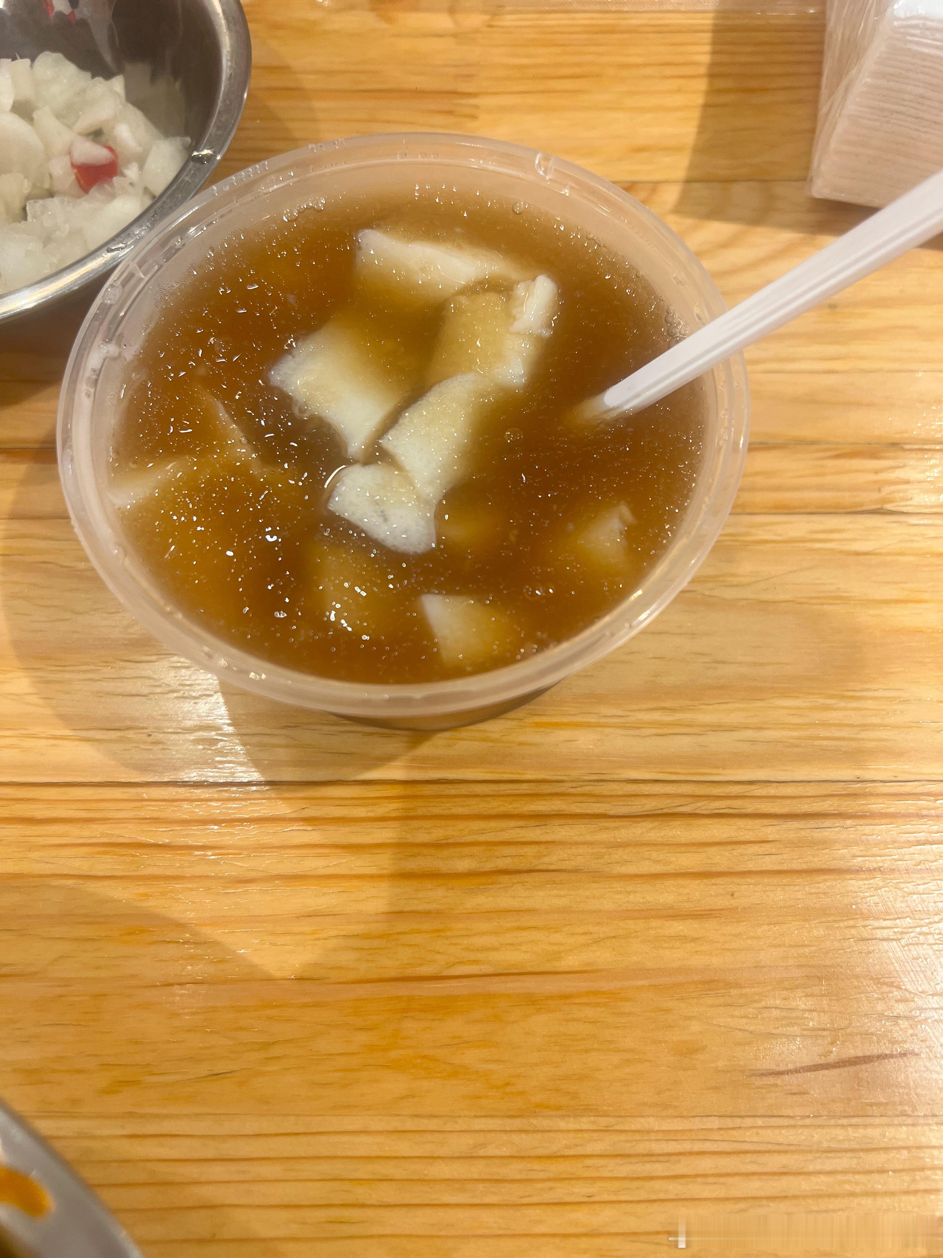 第一次吃柳州肥姨妈螺蛳粉汤底自助还有解辣解腻冰沙豆腐花吃哦爽歪歪啊[哈哈][哈哈