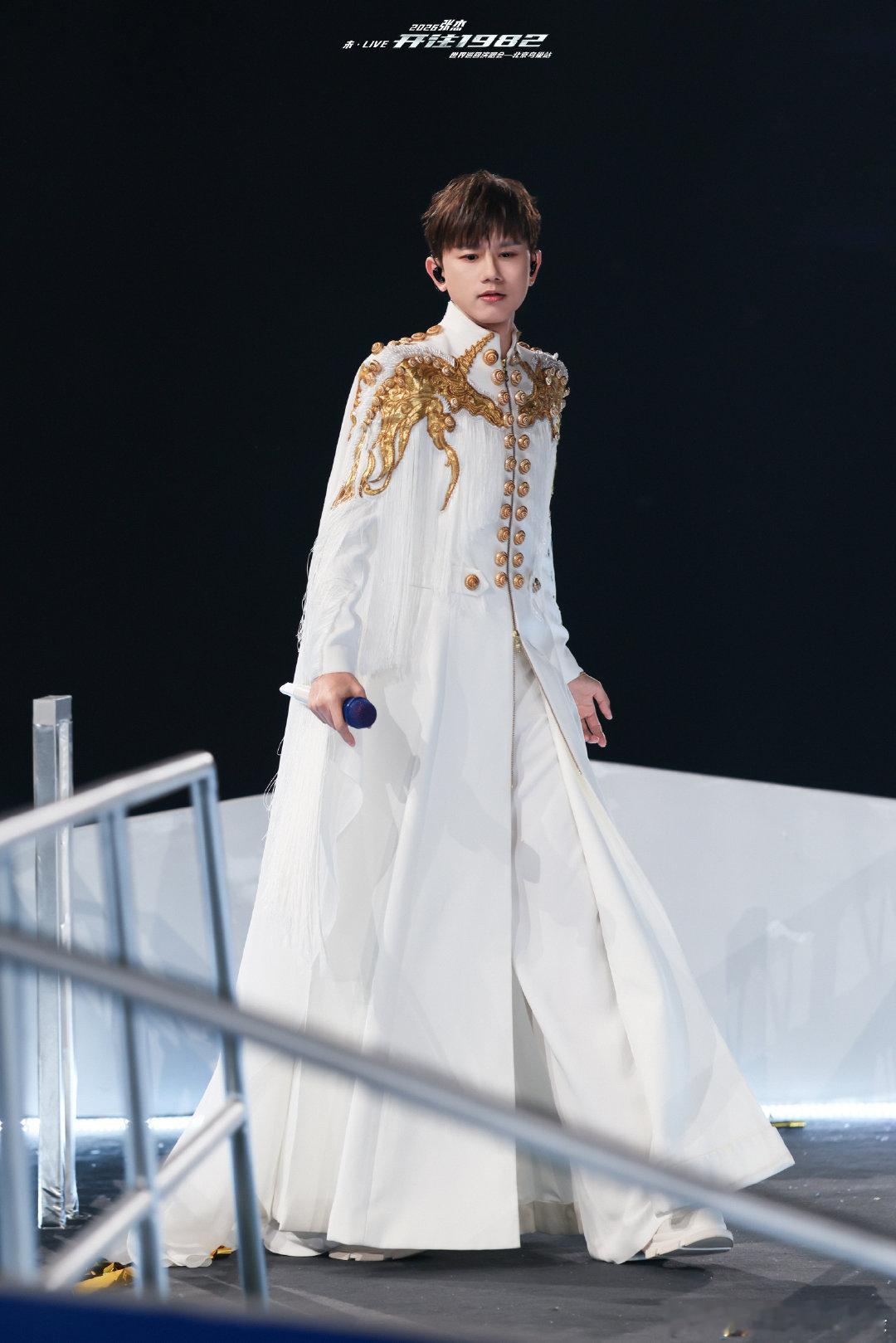 张杰演唱会24小时效应 张杰我们下一段旅程见张杰未LIVE的24小时，戒断反应到