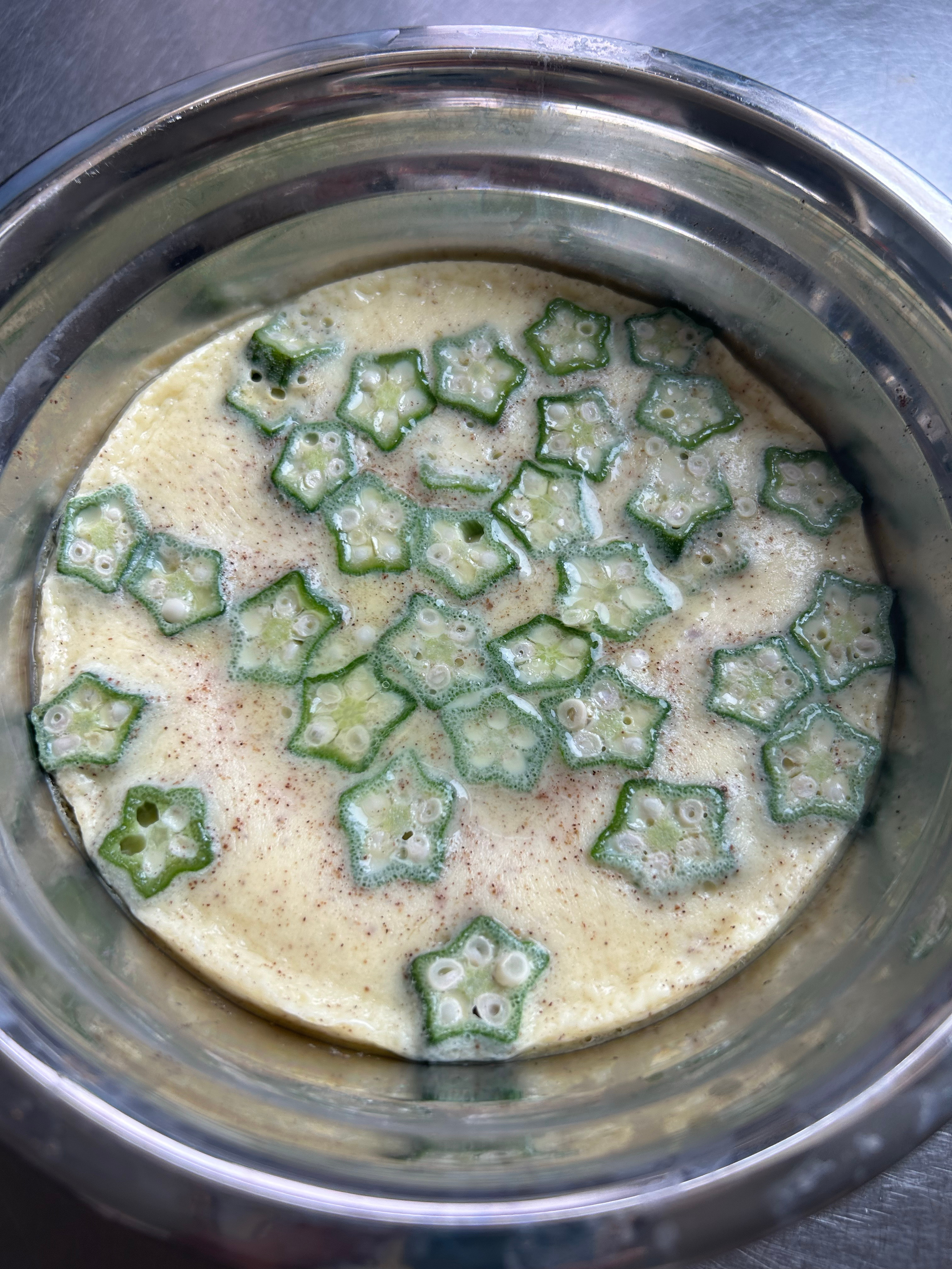 蒸蛋专家（黑点点是加了十三香 