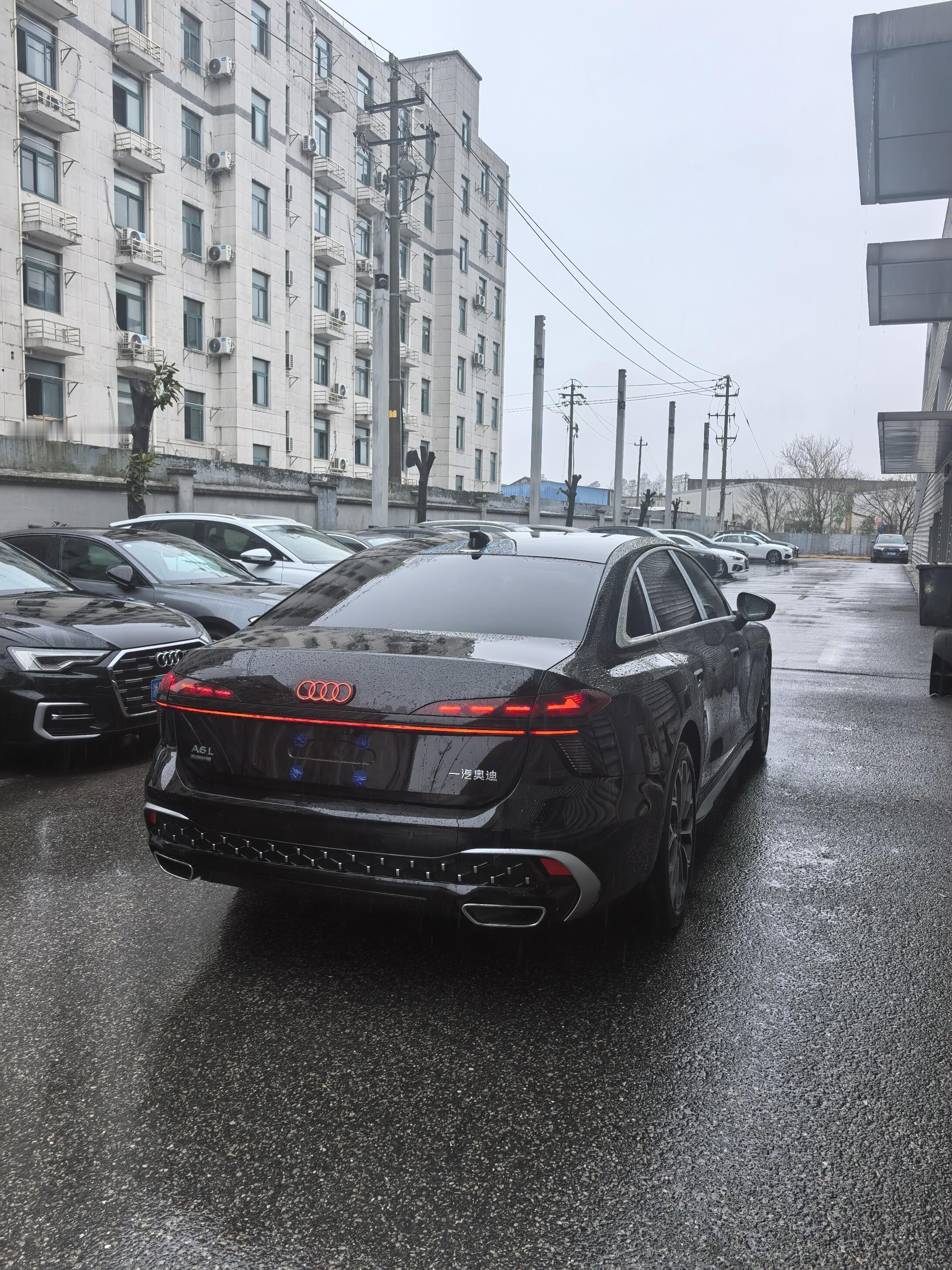 新款A6L 26款 尊享（C9版本）指导价352900官方权益3000额外优惠1